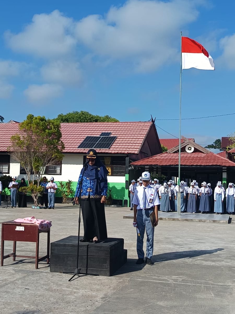 Upacara HUT RI Ke-81 SMAN 1 Kuala Pembuang 