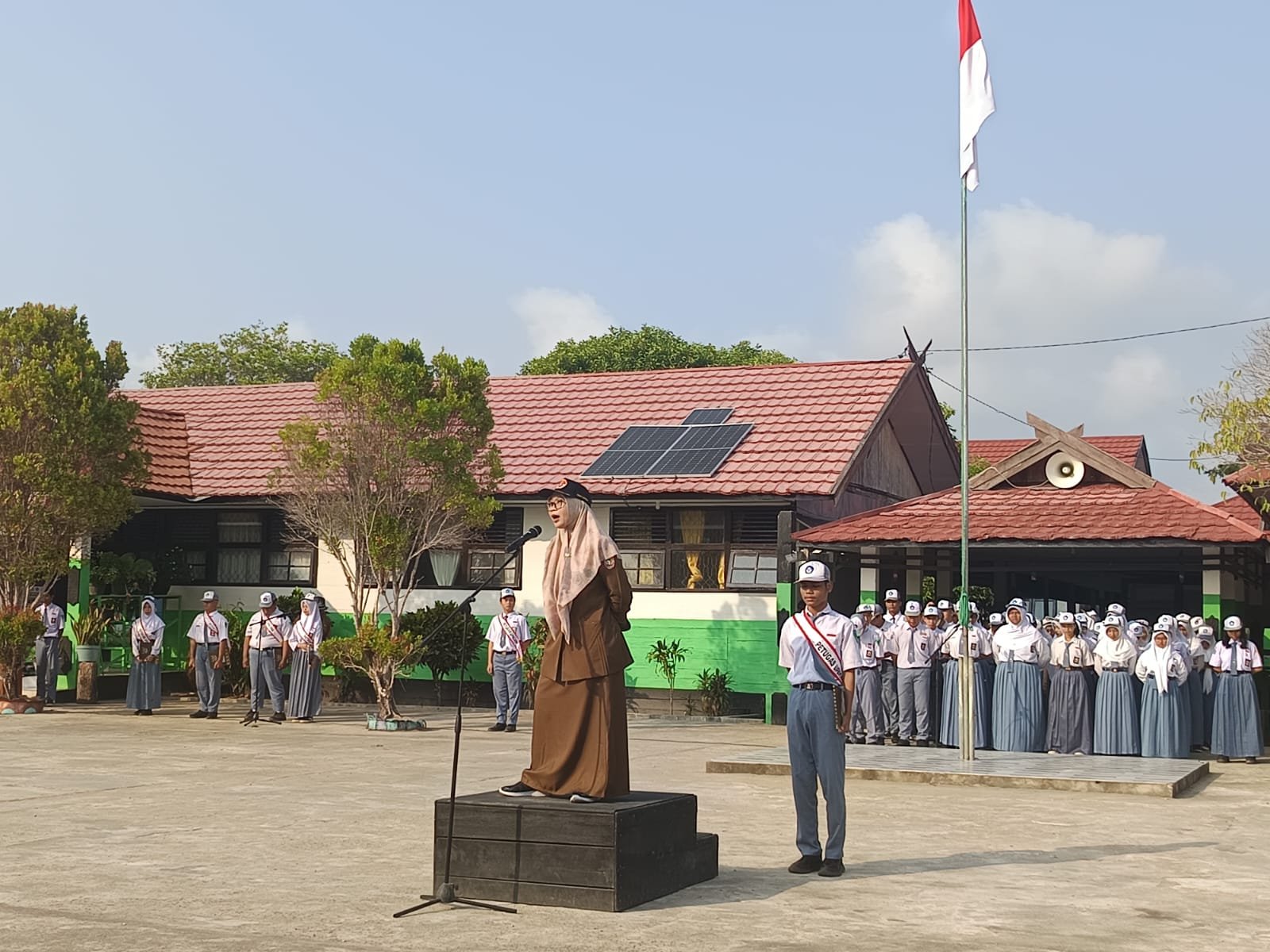 Menempa Integritas dan Karakter Unggul Siswa SMAN 1 Kuala Pembuang